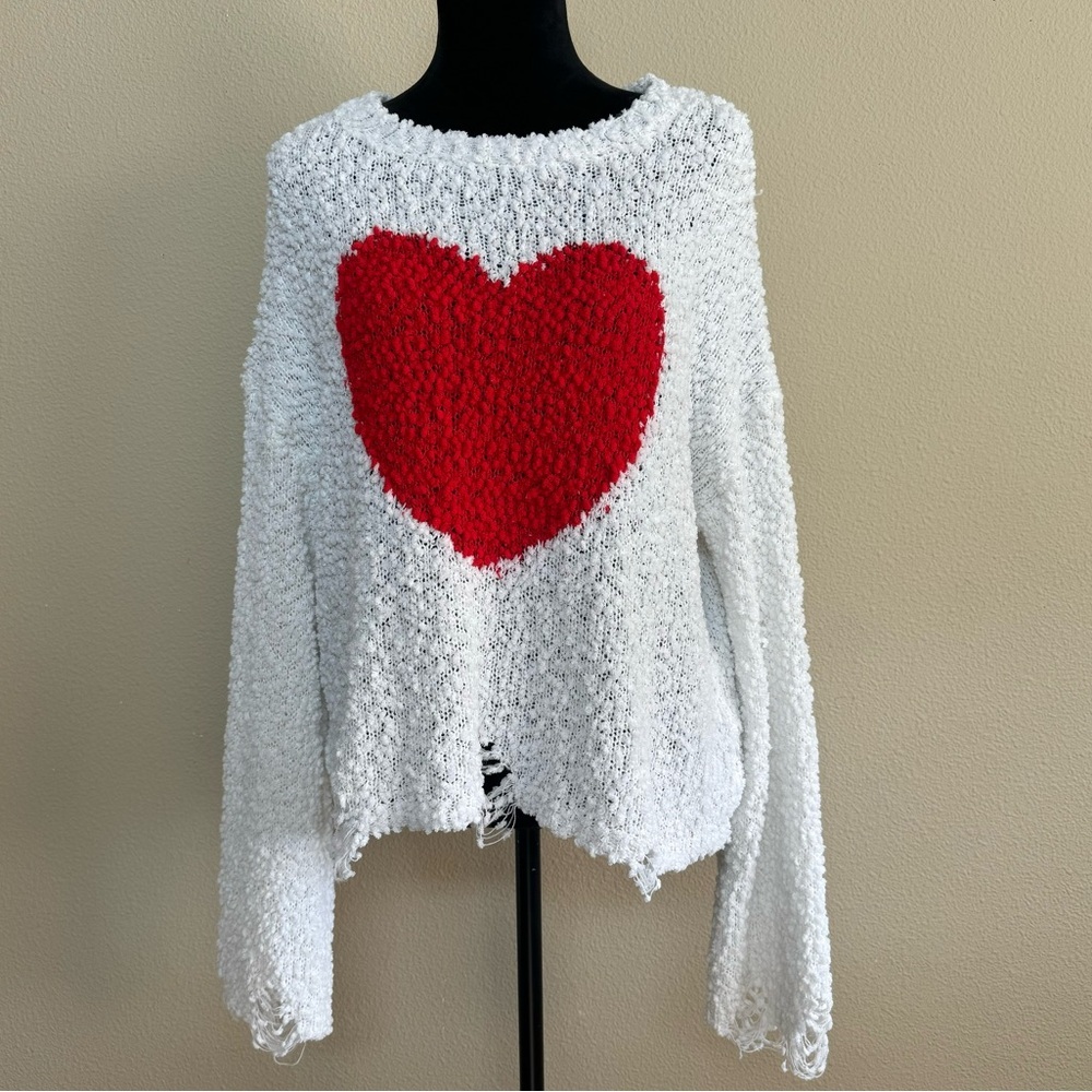 Aaron & Amber sweater women medium open knit distressed long sleeve heart white